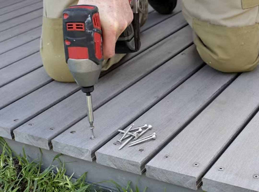 decking-screw-deck-board