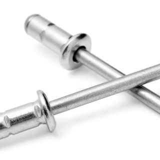 Pop-Rivets